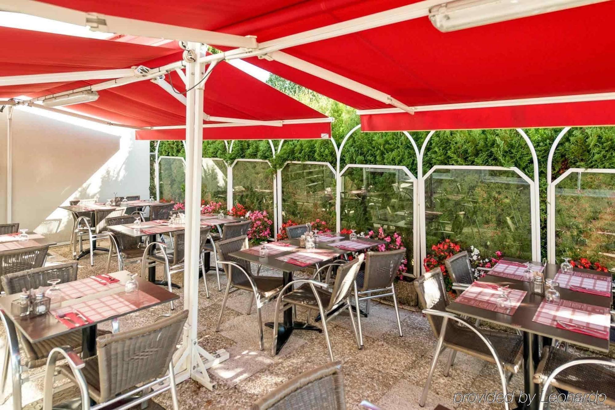 Отель Ibis Besancon Marchaux Экстерьер фото