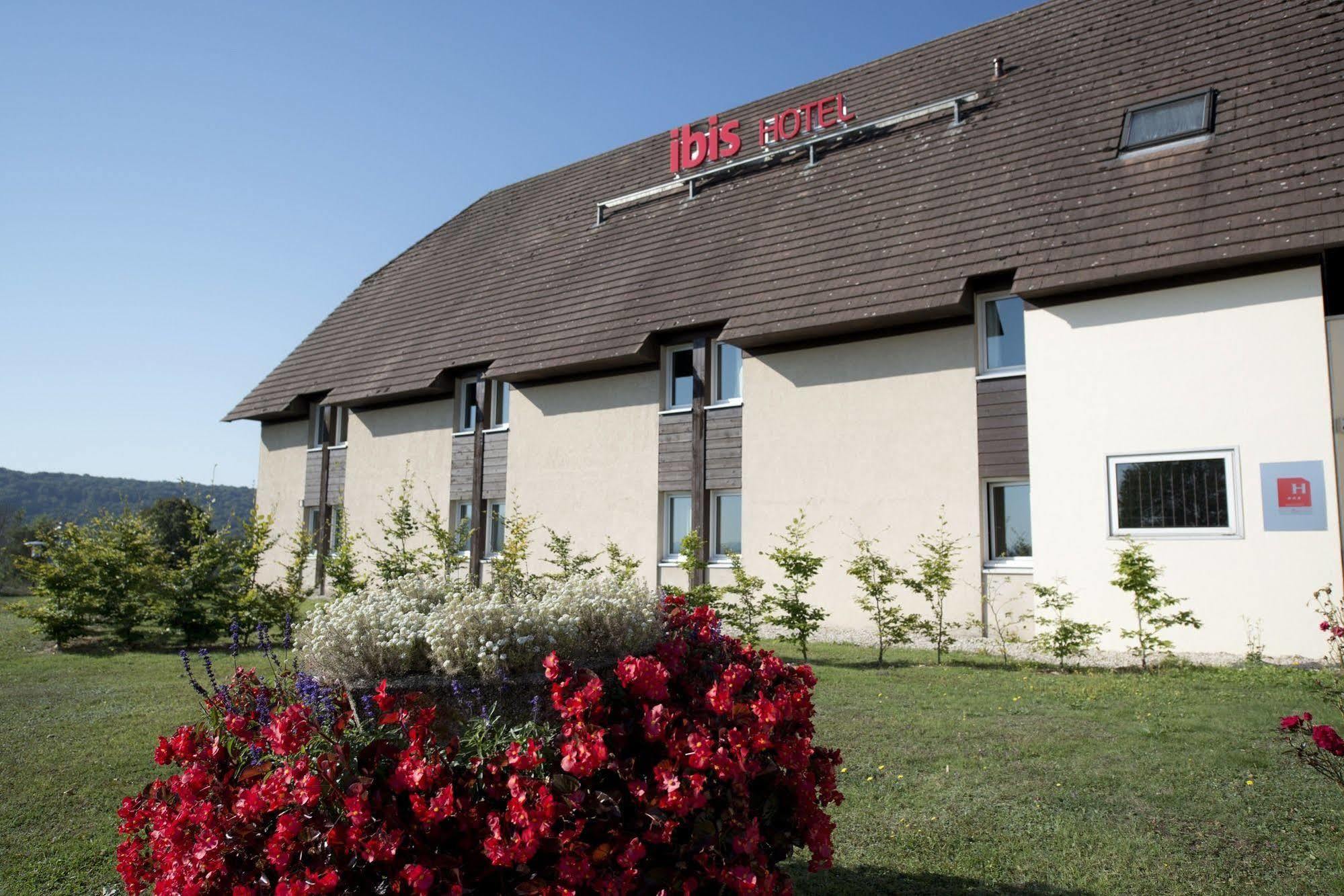 Отель Ibis Besancon Marchaux Экстерьер фото