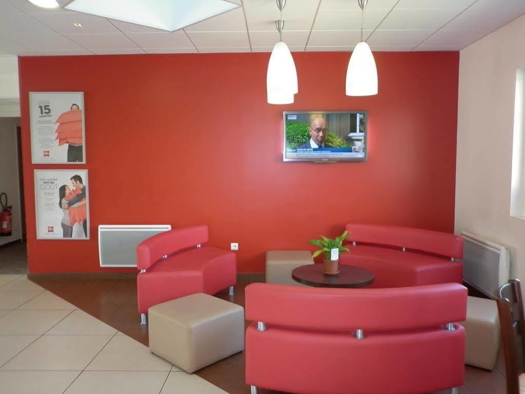 Отель Ibis Besancon Marchaux Экстерьер фото