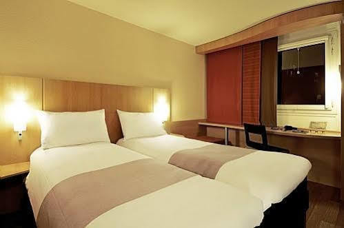 Отель Ibis Besancon Marchaux Экстерьер фото